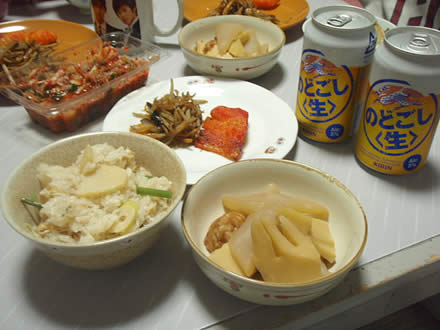 孟宗おこわ・孟宗の煮物・きんぴらごぼう・焼き魚・とちおとめ苺