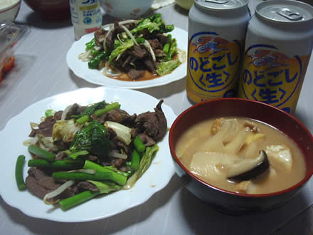 孟宗汁・牛肉とにんにくの芽とキャベツ炒め