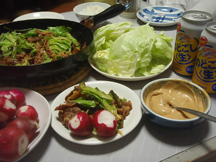 部分月食・焼肉・にんにくの芽・キャベツ・味噌マヨ・デラウェア