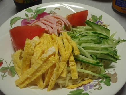 冷やし中華はじめました・豆腐サラダ