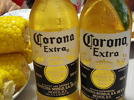 コロナビール（Corona Extra）・ライム・とうころこし・チキンカツカレー