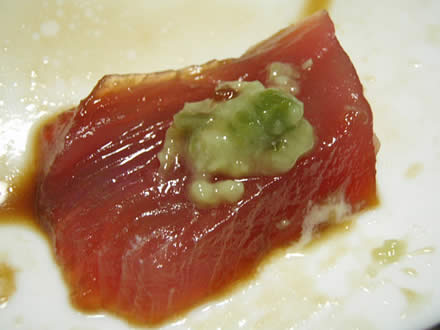 あらぎりわさび・刺身(まぐろ・サーモン・えび)・厚揚げ・わかめ・寒天