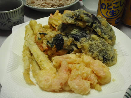 戸隠(とがくし)そば・鶴岡産枝豆・えび天・なす天・細竹天・かき揚げ