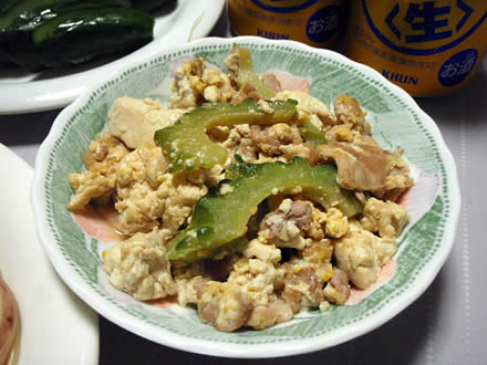 夏野菜パスタにんにくしょう油味・ゴーヤチャンプルー・もろきゅう