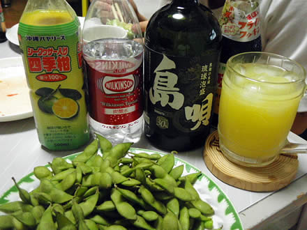 琉球泡盛・島唄・シークヮーサー・だだちゃ豆・餃子・から揚げ・トマト