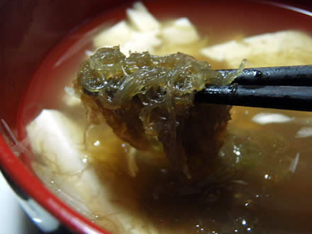いげしの吸物・なすの田楽・マヨ鮭焼・だだちゃ豆・泡盛・島唄