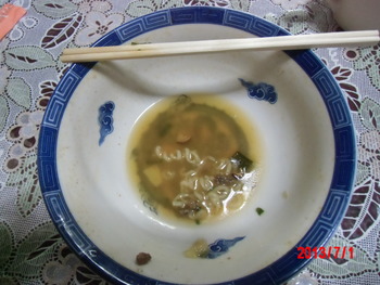 本日の出来事。お昼の食事は辛ラーメン